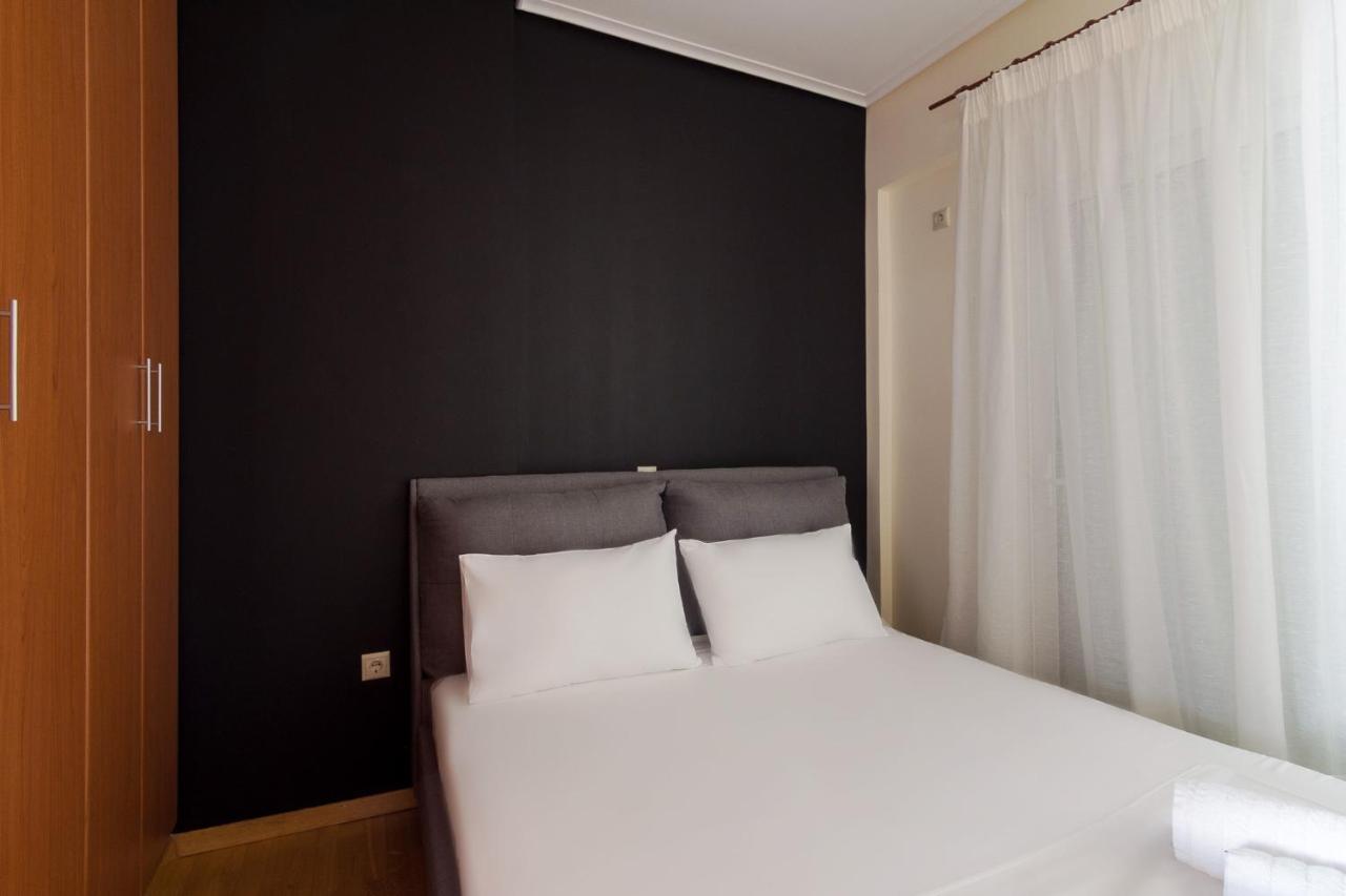 Comfort Apartment In Koukaki Athens Exterior photo